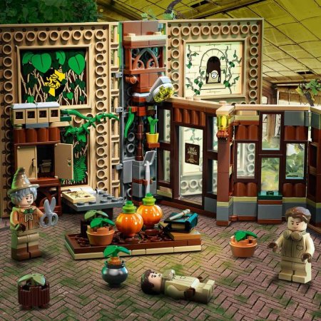 LEGO  Harry Potter 76384 - Kouzelné momenty z Bradavic: Hodina bylinkářství
